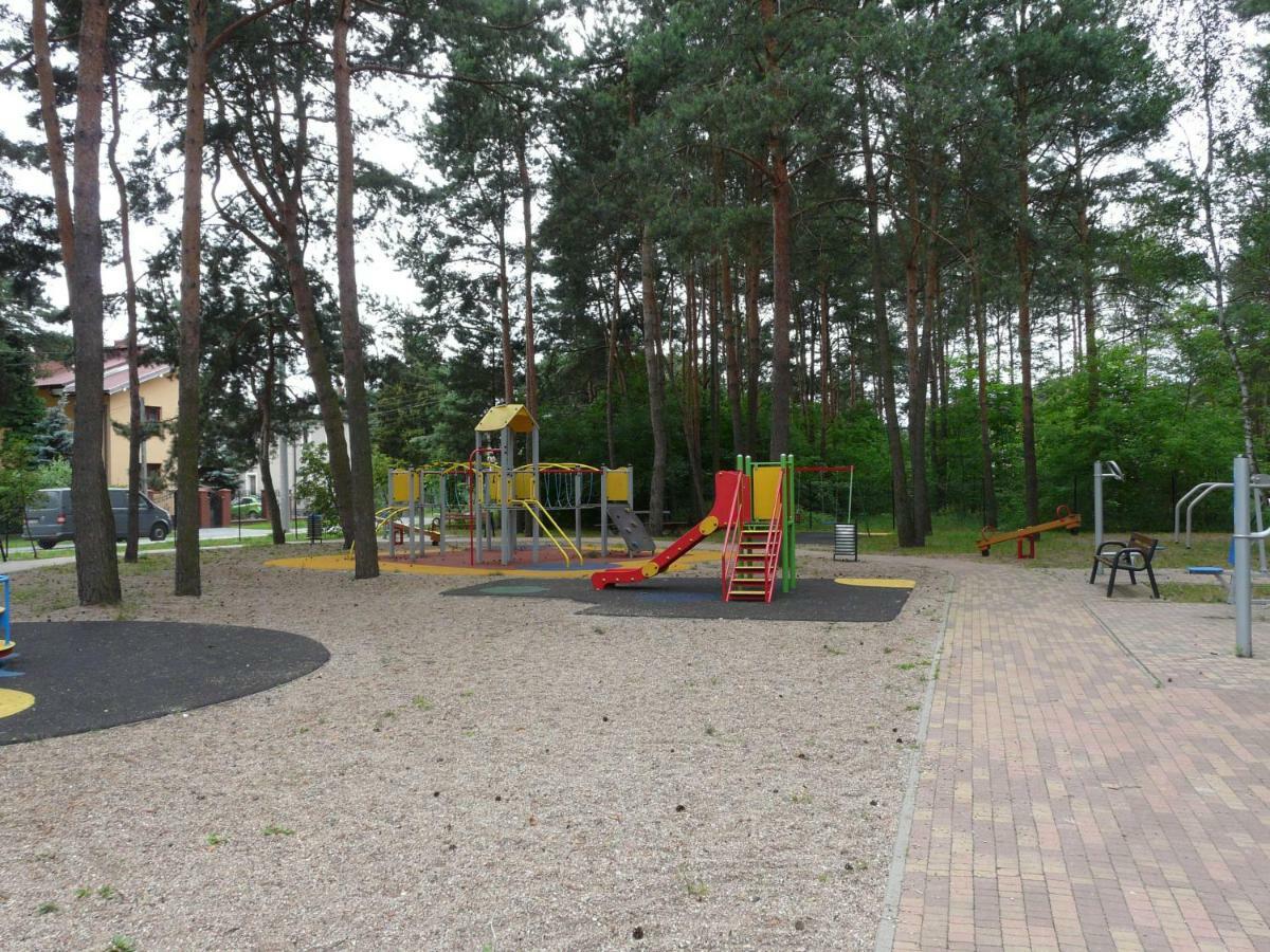 Sosnowy Apartament Юзефув Экстерьер фото